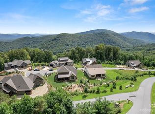 15 Peregrines Ridge Ct, Fairview, NC 28730