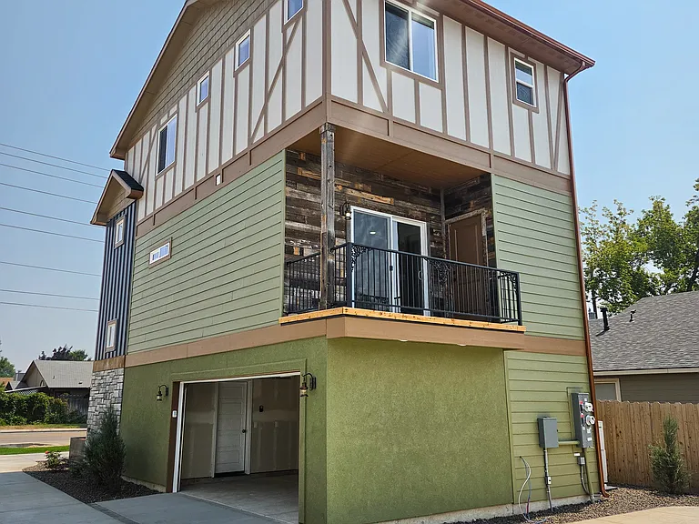 2953 N Maple Grove Rd — Photo 5