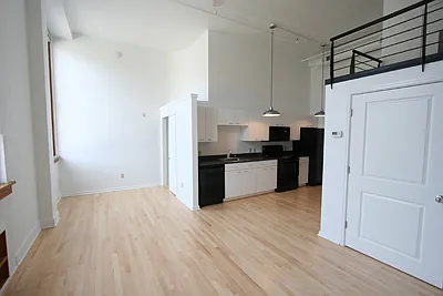 100 Broadway Blvd NE, Loft 209 - 1 — Photo 1