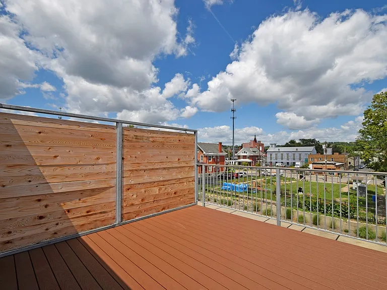 Outdoor third floor patio