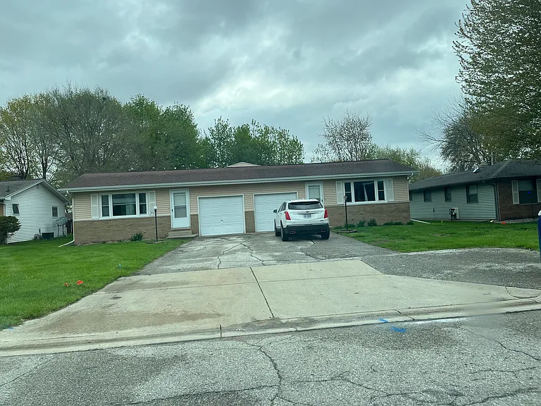 2970 Reppuhn Dr #2 — Photo 5
