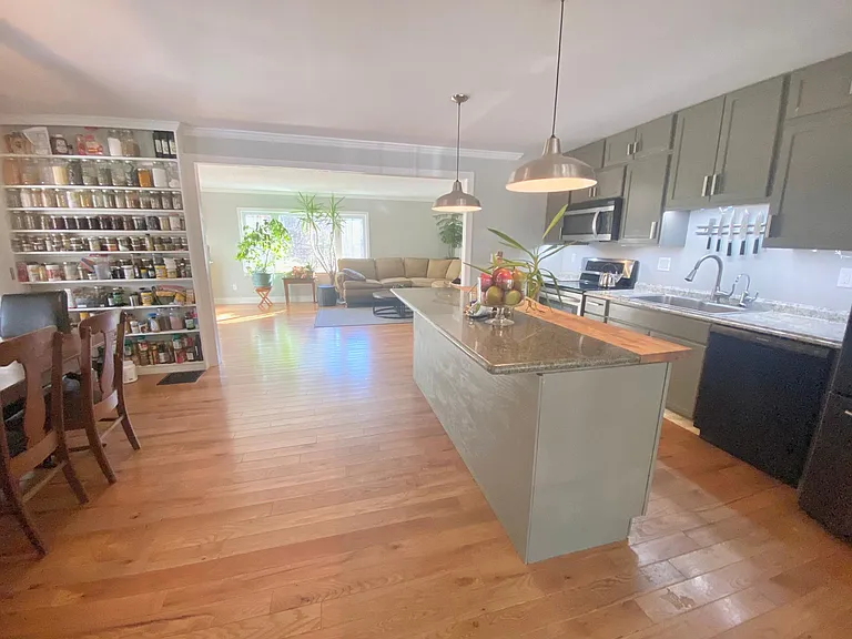 6 Cobb Ln — Photo 10