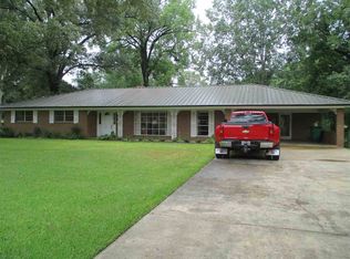 1107 Kilgore Dr, Henderson, TX 75652