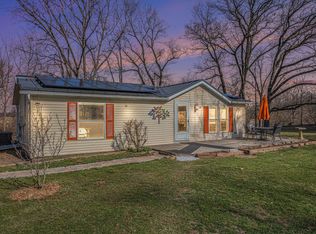 21084 Mount Zion St, Cassopolis, MI 49031