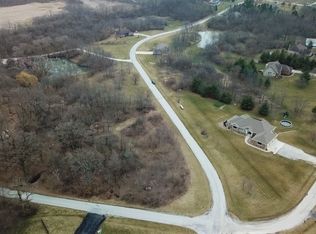 6335 Windmill Ln, Grant Park, IL 60940