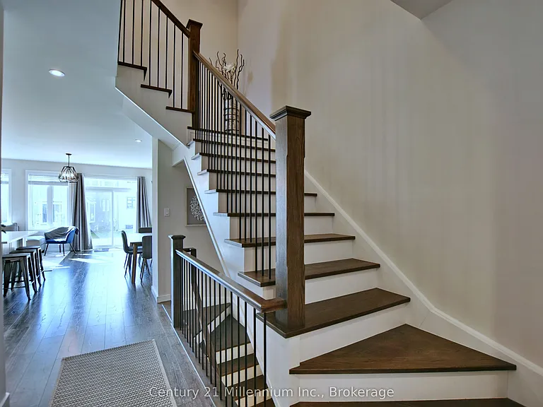 349 Yellow Birch Cres — Photo 8