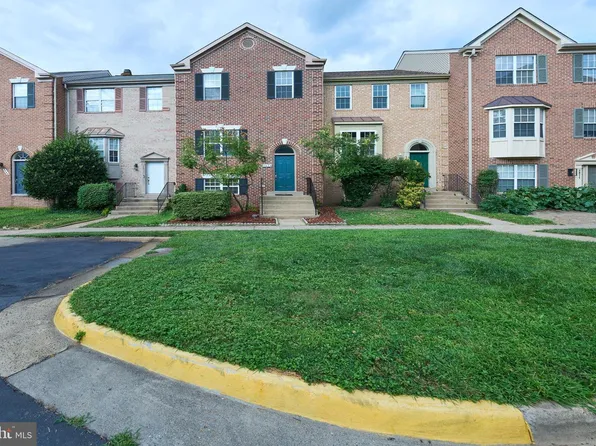 5473 Middlebourne Ln, Centreville, VA 20120