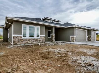 11033 W Red Hawk Dr, Nampa, ID 83686