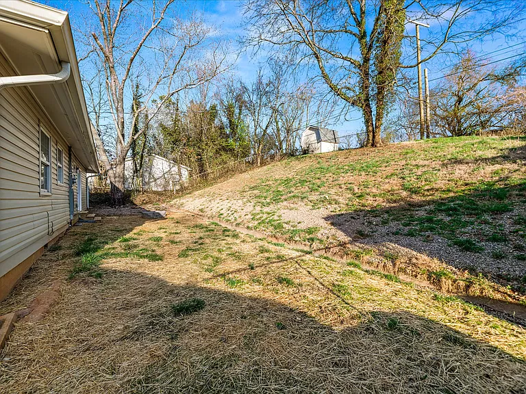 5204 Evelyn Dr — Photo 12