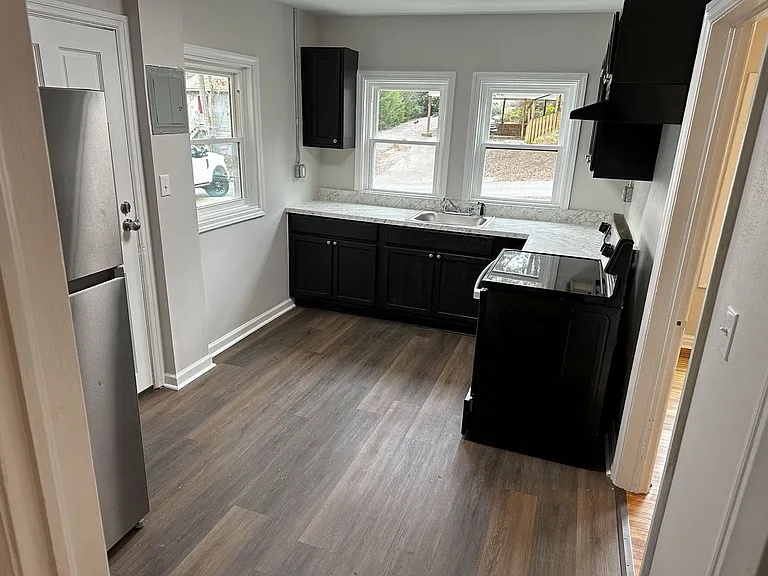 4402 20th St NE — Photo 16