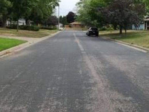 Exterior Neighborhood (street photo)