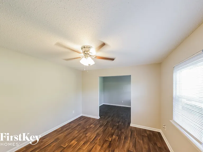 8263 Country Cir — Photo 6