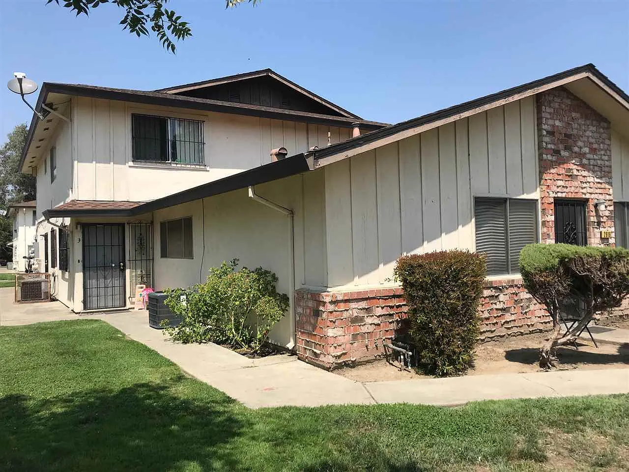 2919 Toyon Dr Unit 3 photo 1