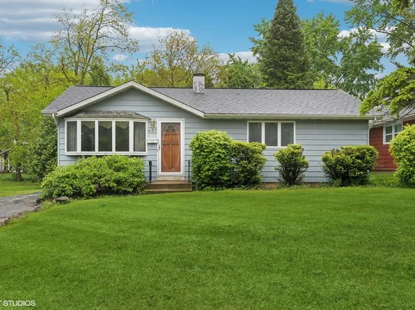 427 Lawrence Ave, Grayslake, IL 60030