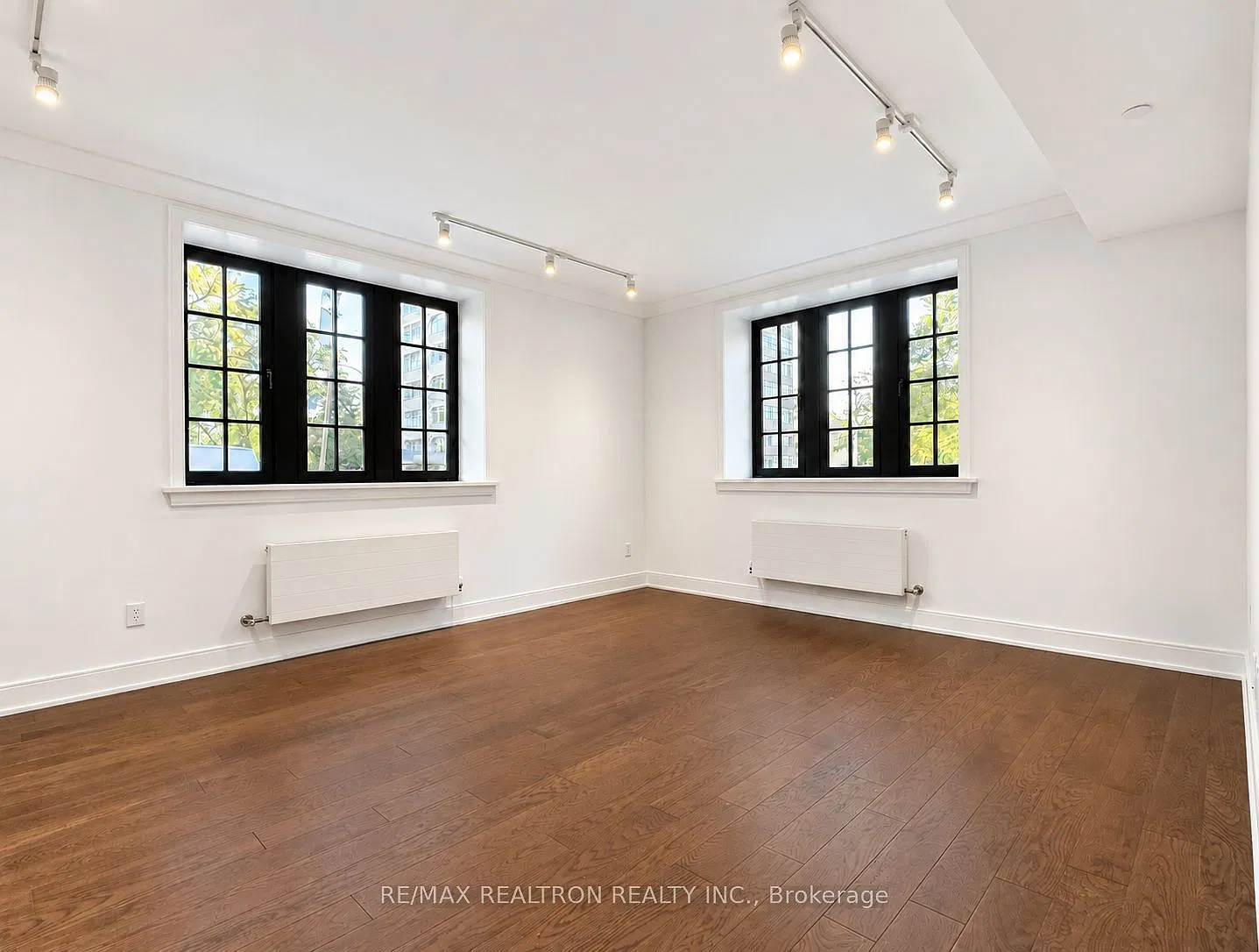 1 bed, $3,295 — Photo 2