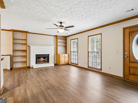 3rd image of 5540 Princeton Oaks Dr