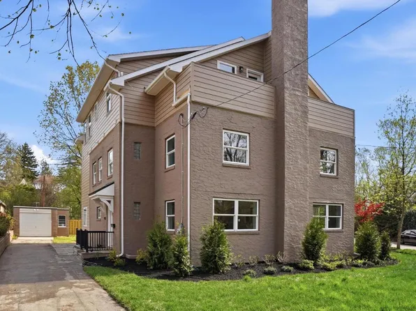 425 Grove Pl, Narberth, PA 19072