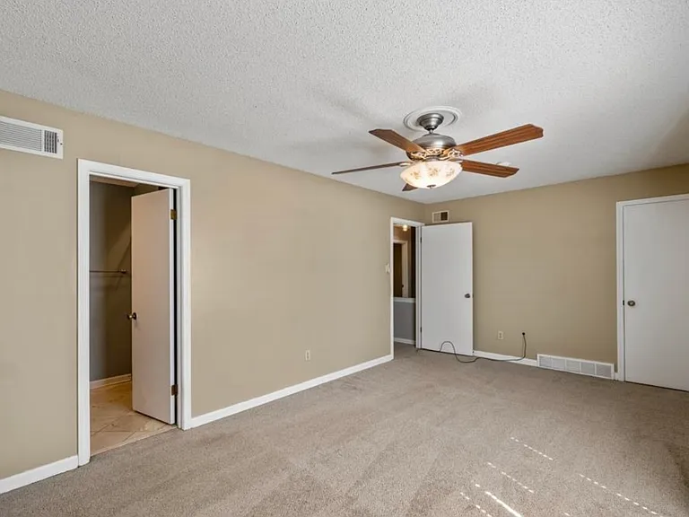 2583 Lanrick Cv — Photo 9