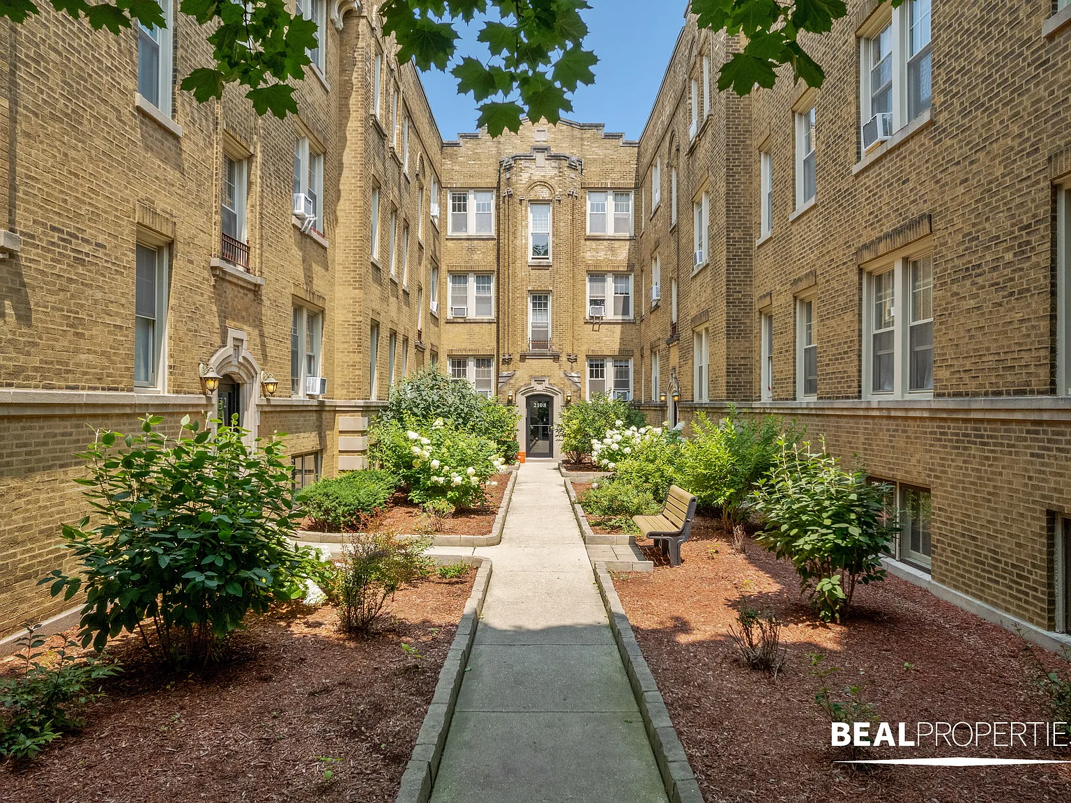 2100-2112 W. Ainslie-4908-4910 N. Hoyne Chicago, IL 60625 — Photo 1