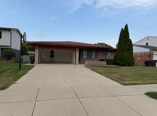 4741 Bloomfield Dr, Sterling Heights, MI 48310