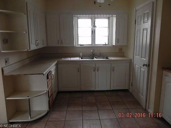 5th image of 1147 Highland Park Blvd
