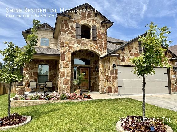 2nd image of 3304 Vineyard Trl
