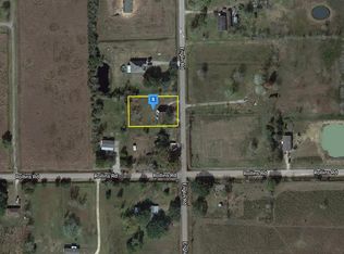 17636 Englin Rd, Winnie, TX 77665