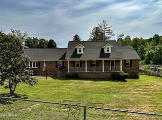 725 Balmoral Rd, Middlesboro, KY 40965