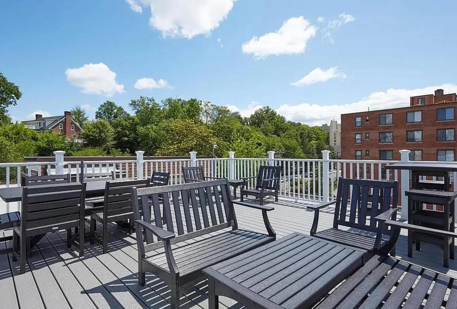 1 bed, 870 sqft, $2,100 — Photo 4