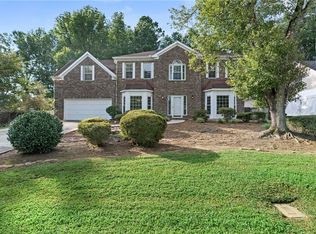 374 Oak Springs Dr, Lawrenceville, GA 30043