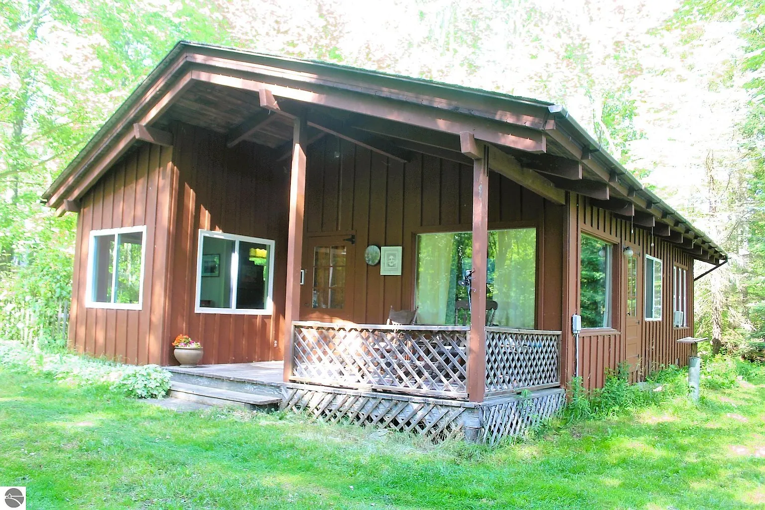 314 Fern Ave photo 1
