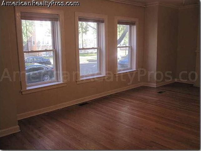 1st image of 6208 N Fairfield Ave APT 1