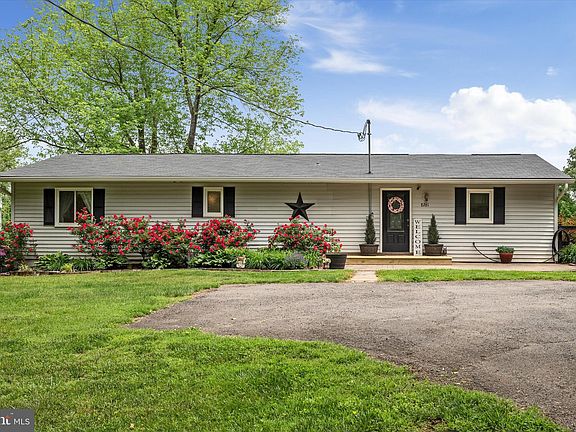 5th image of 8261 Squires Ln