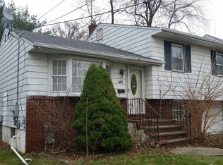 321 Terrill Rd, Fanwood, NJ 07023