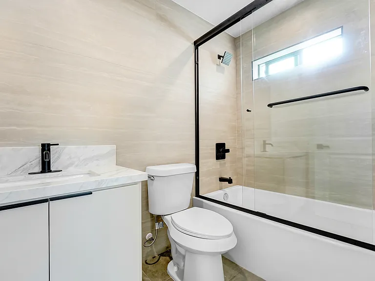 5348 Oakland St #5348 — Photo 5