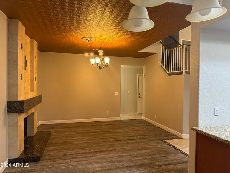 3216 N 109th Ave — Photo 11