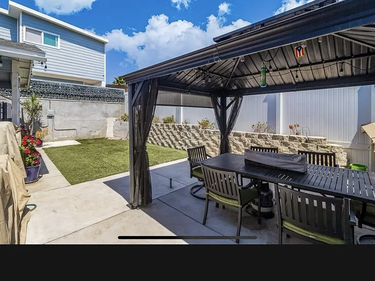 2840 Olive St — Photo 11