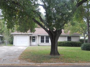 1026 17th Ave N, Texas City, TX 77590