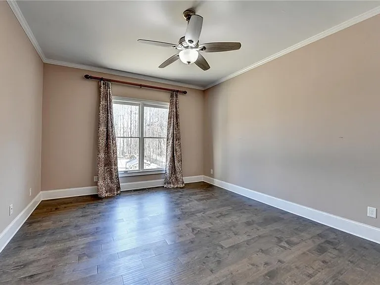 2230 Manor Creek Ct — Photo 18