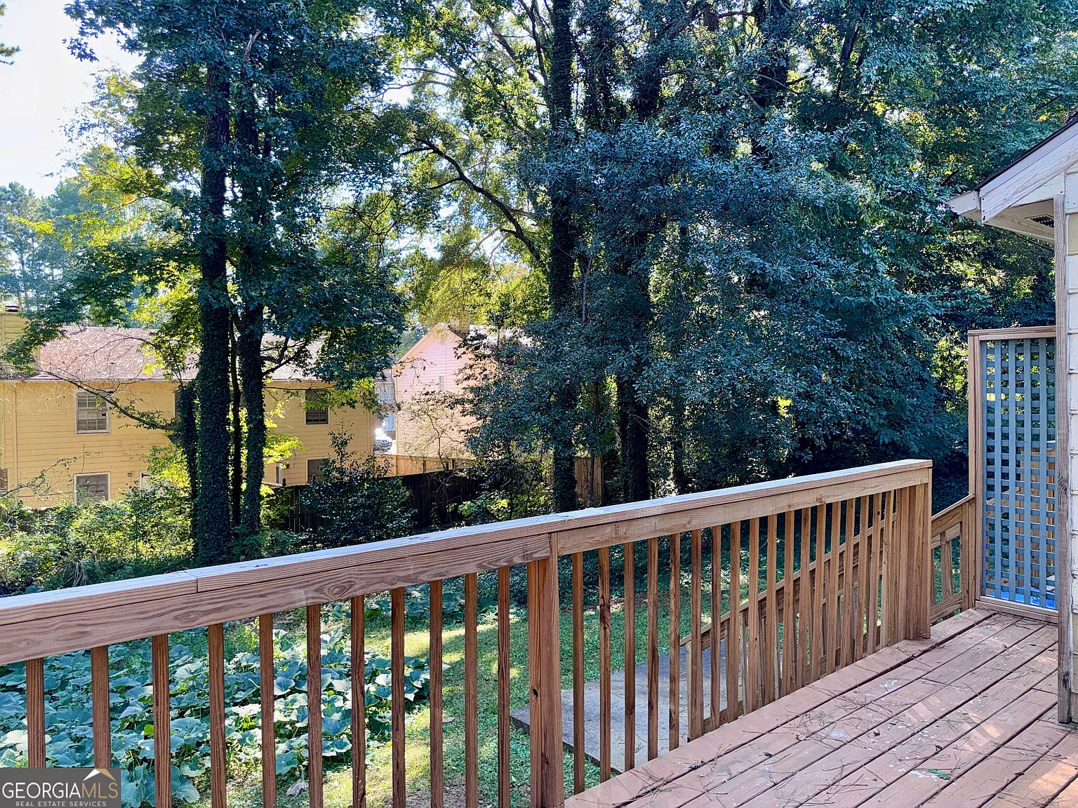 2 bed, 1.5 bath, 1220 sqft, $1,250 — Photo 3