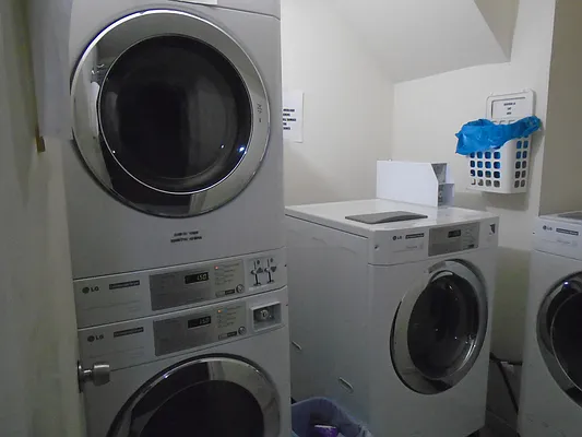 Rented by 18 REALTY | media 20