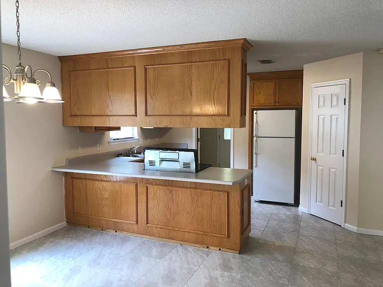 1635 Fresno St #1632 — Photo 7