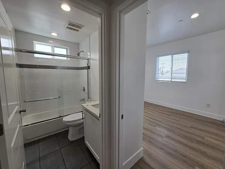 3922 Brighton Ave #1 — Photo 7