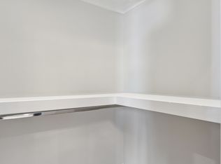688 King St APT C, Charleston, SC 29403