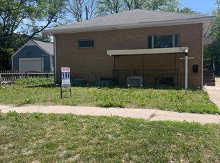 327 E 5th St, Newton, KS 67114