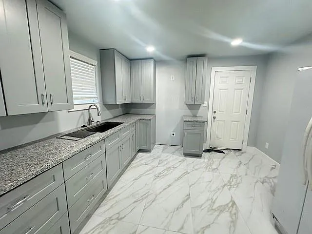 4412 Cline St — Photo 3