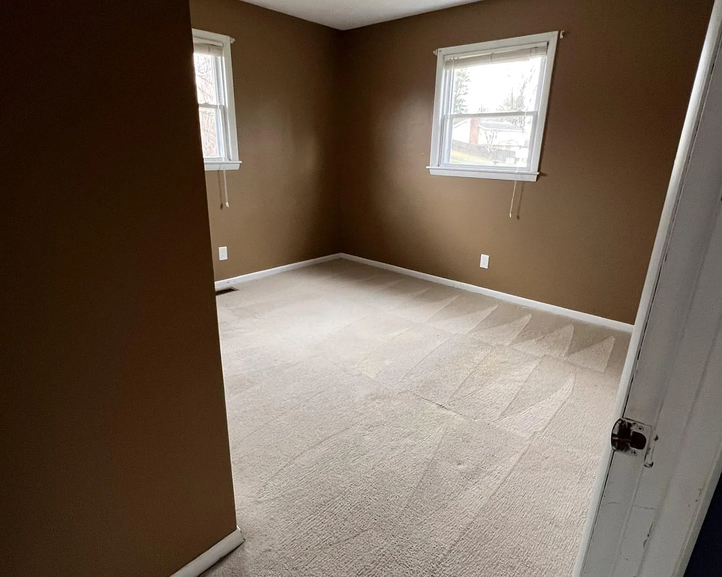 3 bed, 1.5 bath, 1200 sqft, $1,950 — Photo 3