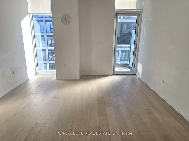 251 Jarvis St #Penthouse 5003 — Photo 5