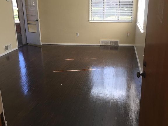 4th image of 2302 Kenwood Blvd APT 6