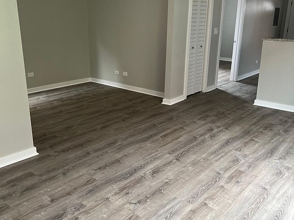 2nd image of 3239 S Emerald Ave #1